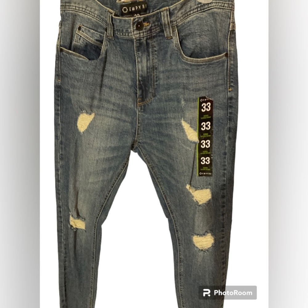 These are young mens jeans. Casual wear. This is a great buy.